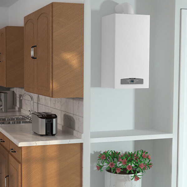 Двоконтурний газовий котел Ariston CARES XC 24 FF NG